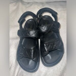 Black dad sandals 🖤